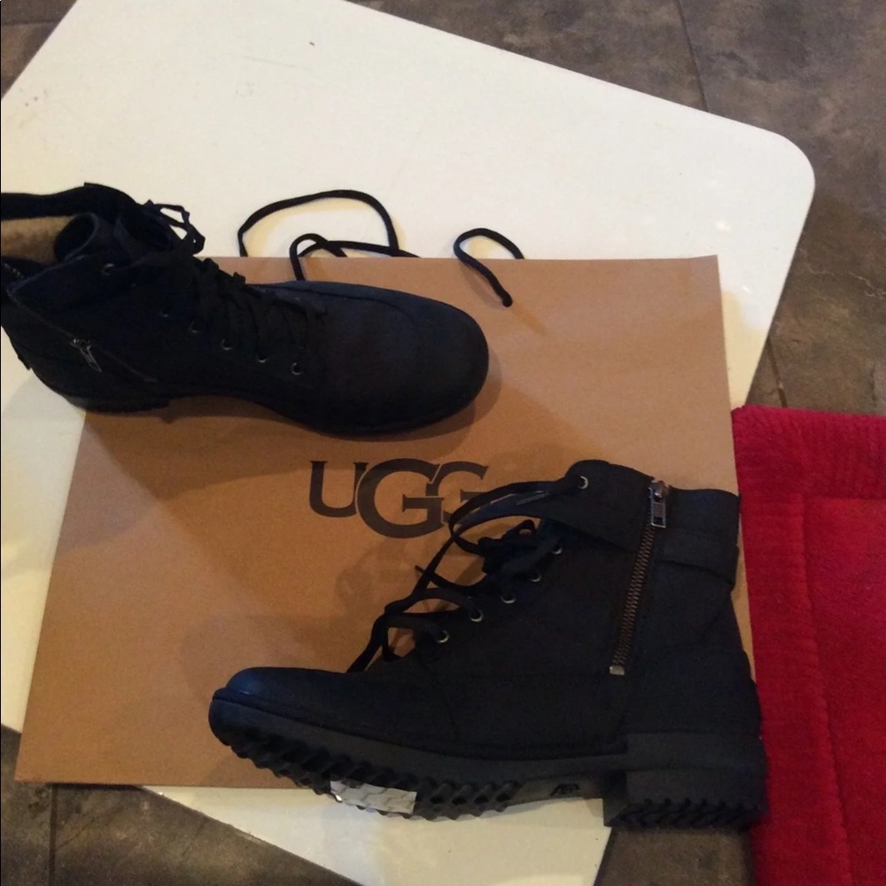 ❌SOLD❌New Authentic Women’s ugg boots
